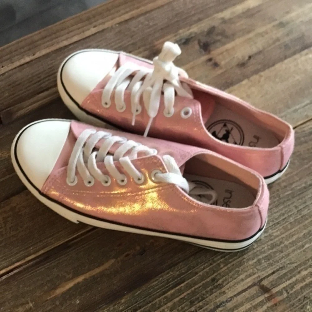 Insekta Sneakers Shine Pink New No Tag Size 5